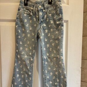 Girls Old Navy denim jeans with white flowers size 8